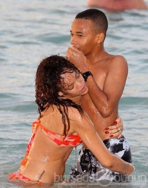 Rihanna'nın deniz keyfi