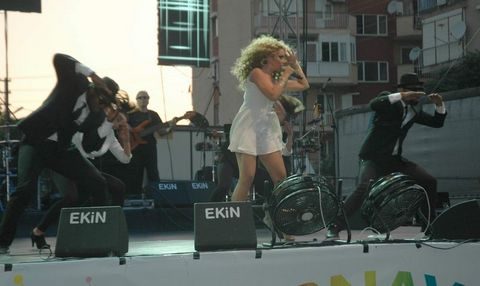 Hadise'den mini şov!	