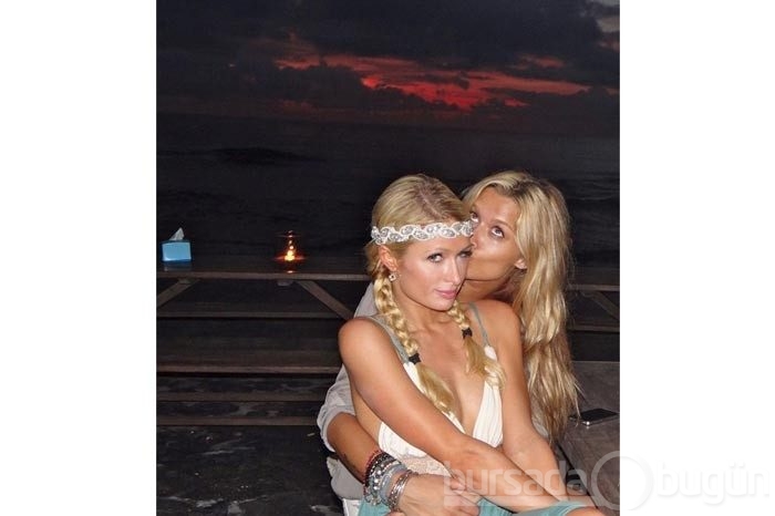 Paris Hilton Rus dergisine soyundu