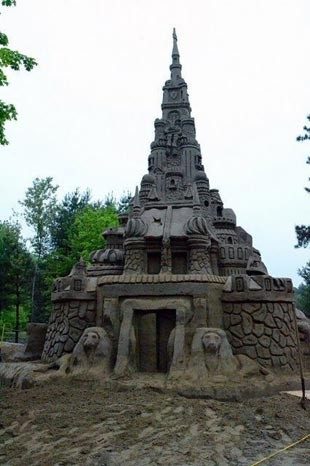 Kumdan harikalar yarattılar