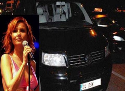 Ünlülerin özel plaka merakı