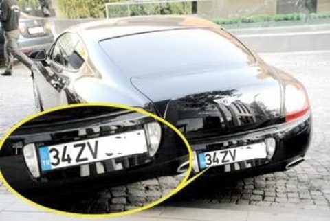 Ünlülerin özel plaka merakı