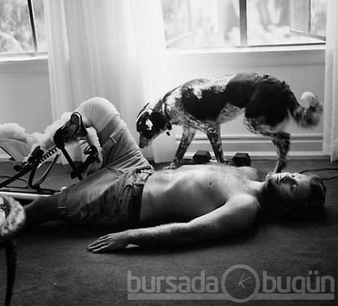 Ünlüleri uyutup fotoğrafladı