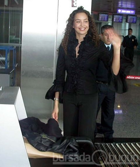 Azra Akın....