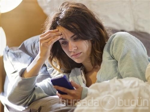 Gençler yataktan kalkmadan internete giriyor