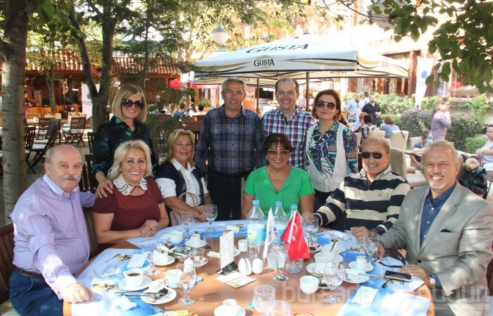 BALKANSİAD ailesi Brunch'ta buluştu