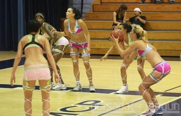 İç çamaşırı ligi basketbola sıçradı!