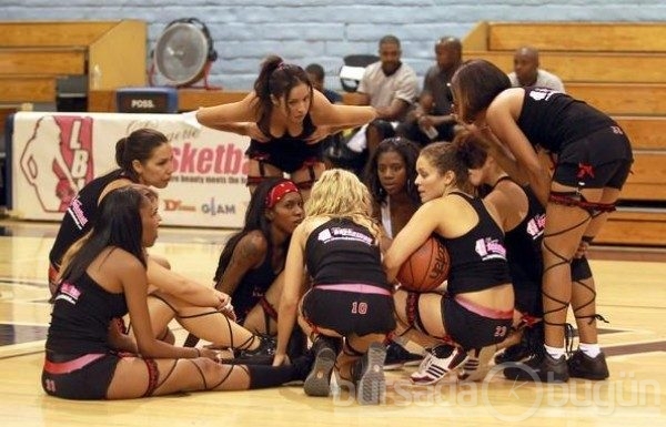 İç çamaşırı ligi basketbola sıçradı!