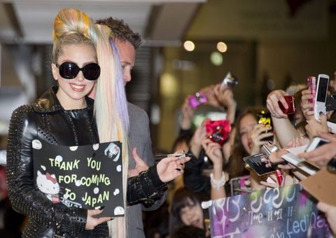 Lady Gaga'dan olay yaratacak pozlar