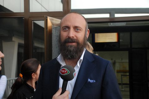 Ünlüler hangi okullardan mezun oldu?