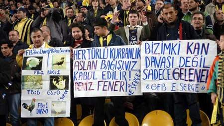 En yaratıcı maç pankartları