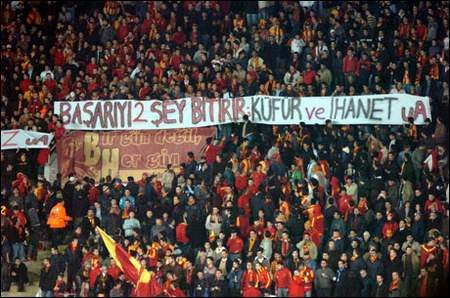 En yaratıcı maç pankartları