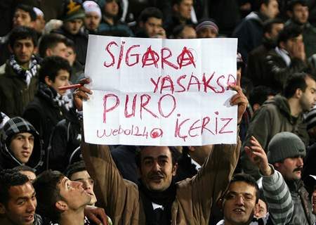 En yaratıcı maç pankartları