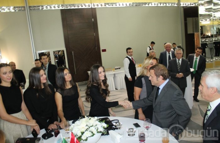 Timsah'ın digital platformu sahnede