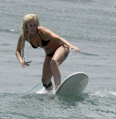 Lady Gaga'dan  18'lik pozlar!
