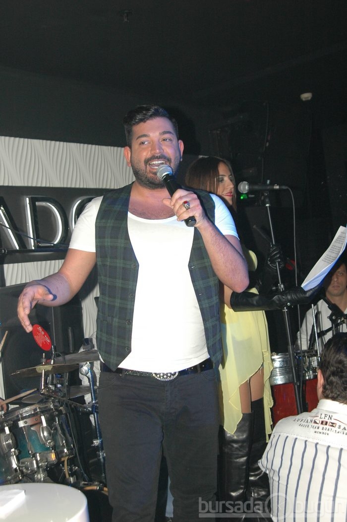 Hande Yener'in oğlu Bursalıları coşturdu