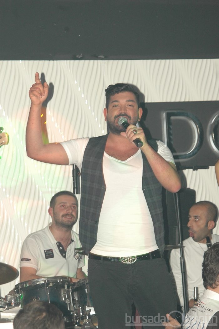 Hande Yener'in oğlu Bursalıları coşturdu