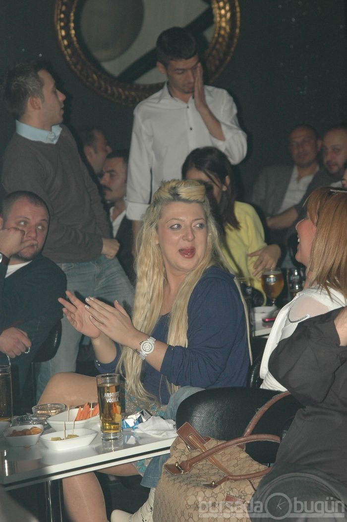 Hande Yener'in oğlu Bursalıları coşturdu