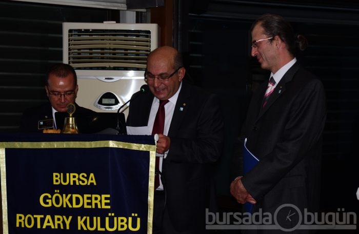 Alkışlar yeni üyeler için 