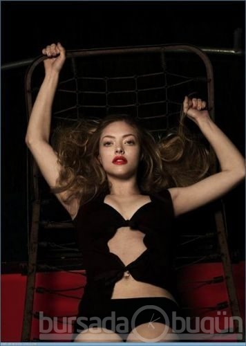 Amanda Seyfried göz kamaştırdı
