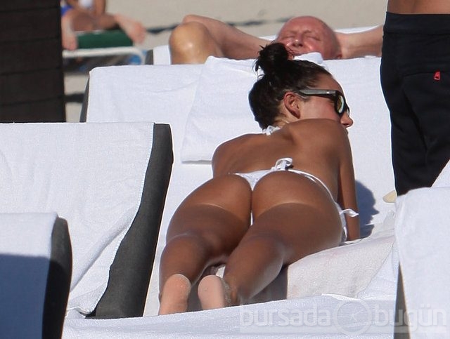 Berlusconi'nin gözdesi sere serpe