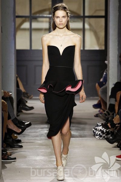 Balenciaga 2013 İlkbahar koleksiyonu...