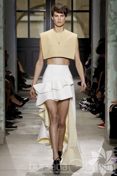 Balenciaga 2013 İlkbahar koleksiyonu...