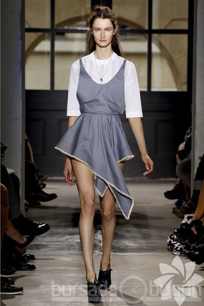 Balenciaga 2013 İlkbahar koleksiyonu...
