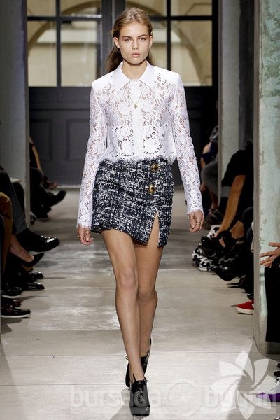 Balenciaga 2013 İlkbahar koleksiyonu...