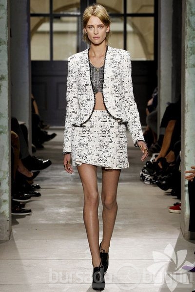 Balenciaga 2013 İlkbahar koleksiyonu...