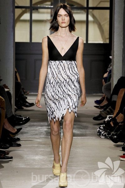 Balenciaga 2013 İlkbahar koleksiyonu...