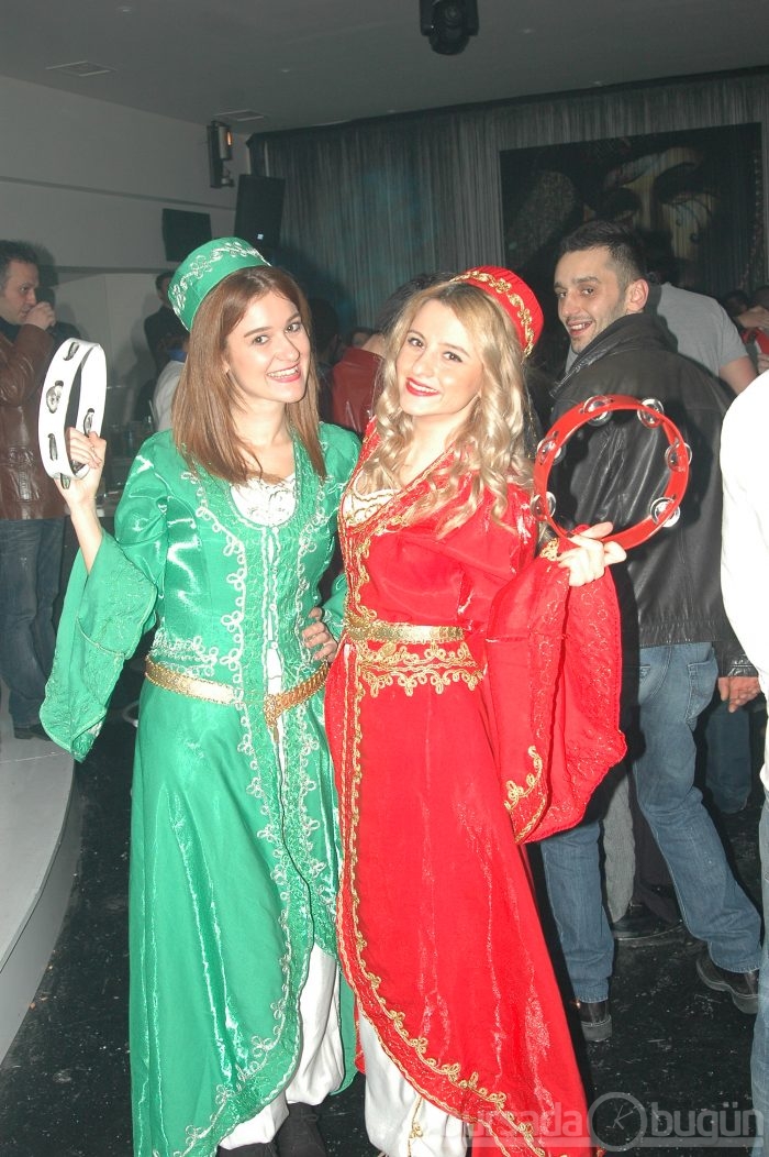 Bursa'da dolu dizgin eğlence