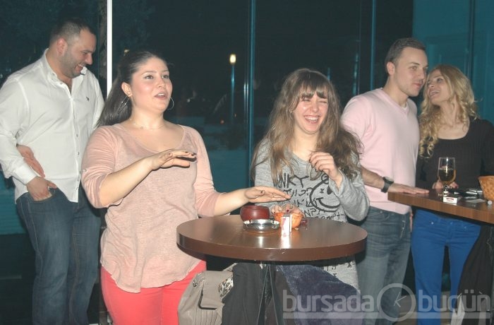 Sabaha kadar vur patlasın çal oynasın