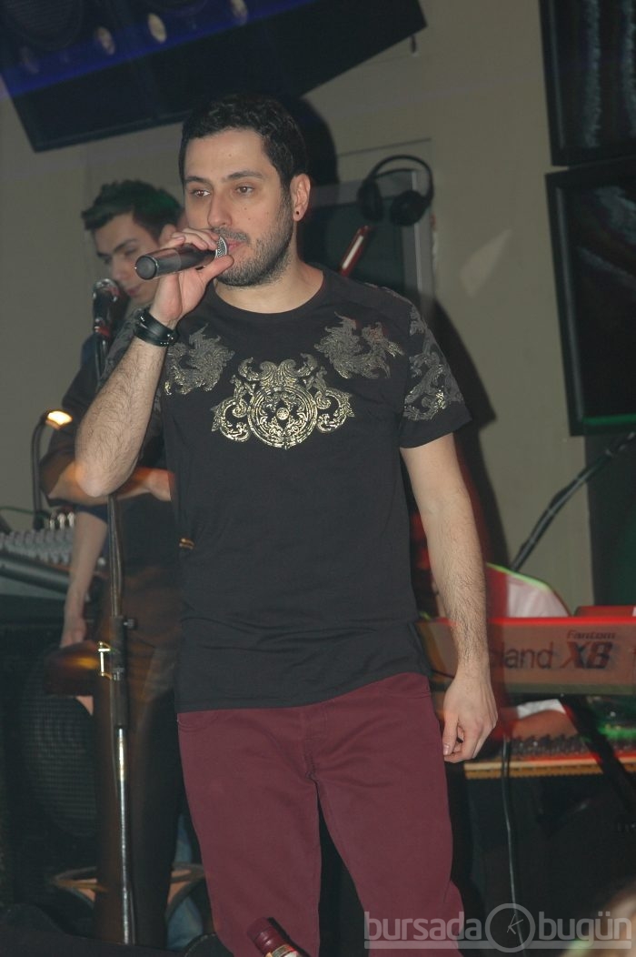 Sabaha kadar vur patlasın çal oynasın