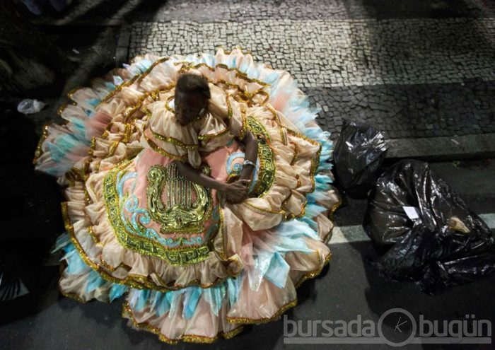Rio karnavalının en renkli kareleri