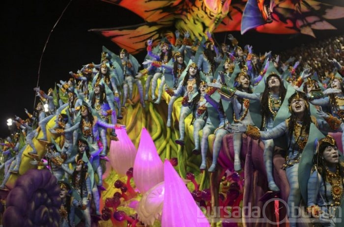 Rio karnavalının en renkli kareleri