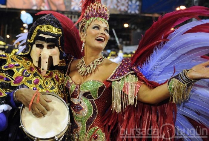 Rio karnavalının en renkli kareleri