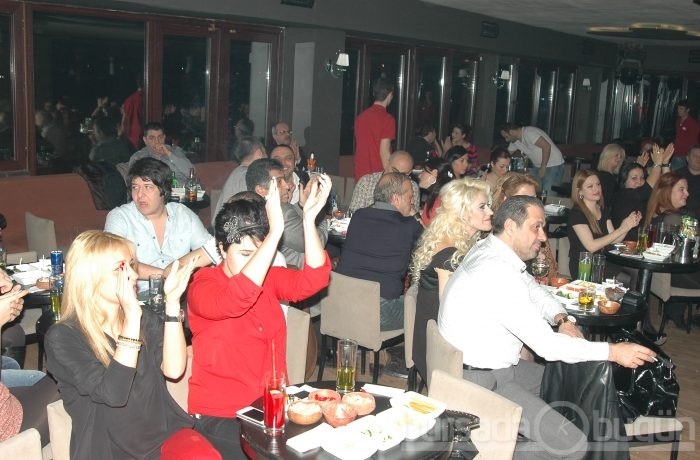 Bursa geceleri dolu dizgin