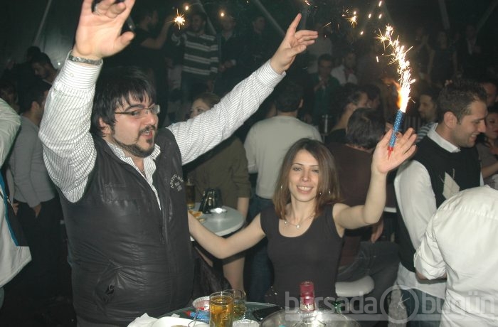 Zeynep Dizdar Bademli'yi salladı