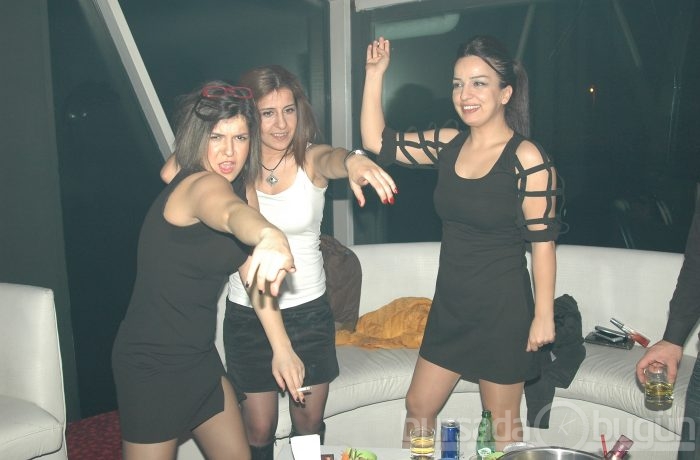 Zeynep Dizdar Bademli'yi salladı