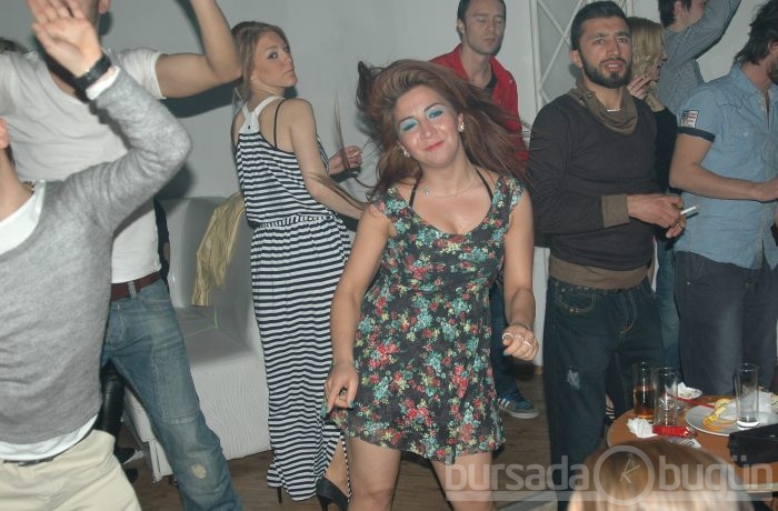 Zeynep Dizdar Bademli'yi salladı