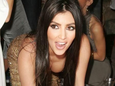 Kardashian'lar yalnız bırakmıyorlar!