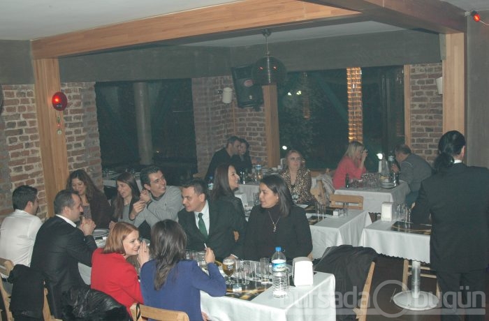 Ozan Orhon'dan Bursa'da taverna şov - ÖZEL HABER