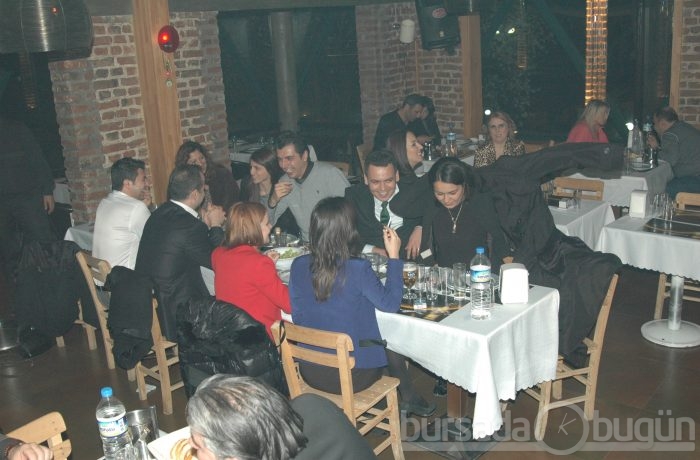 Ozan Orhon'dan Bursa'da taverna şov - ÖZEL HABER