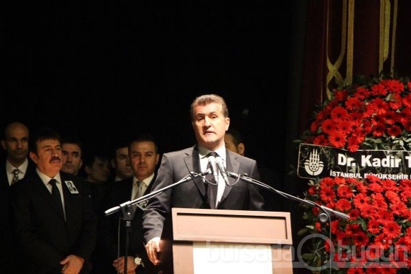 Müslüm Gürses son yolculuğuna böyle uğurlandı