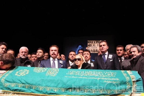 Müslüm Gürses son yolculuğuna böyle uğurlandı