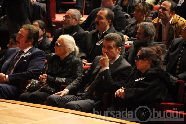 Müslüm Gürses son yolculuğuna böyle uğurlandı