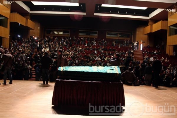 Müslüm Gürses son yolculuğuna böyle uğurlandı