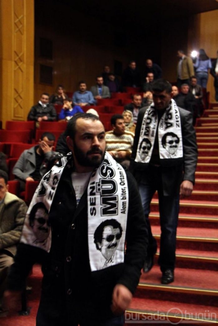 Müslüm Gürses son yolculuğuna böyle uğurlandı