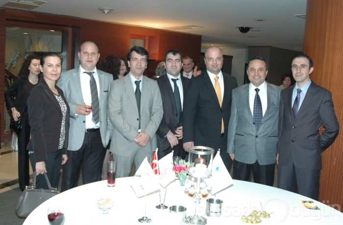 BUİKAD Yılın başarılı kadınlarını ödüllendirdi